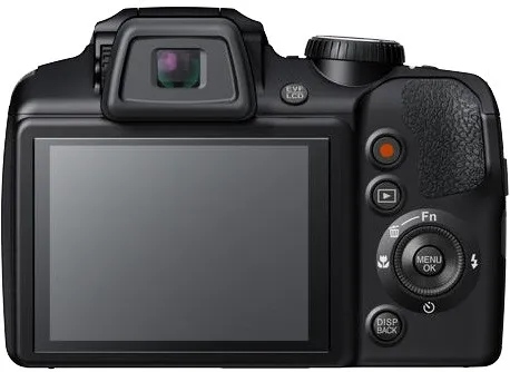Fujifilm FinePix S8400W 2