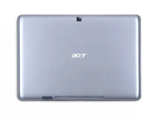 Acer Iconia W500 3