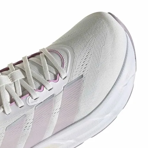 adidas Questar 4 5