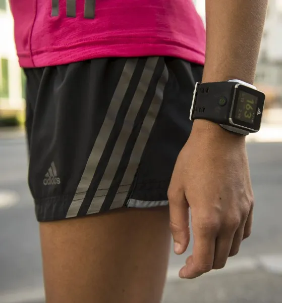 Adidas miCoach Smart Run 4