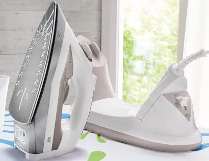 Aldi Easy Home kabelloses Dampfbügeleisen