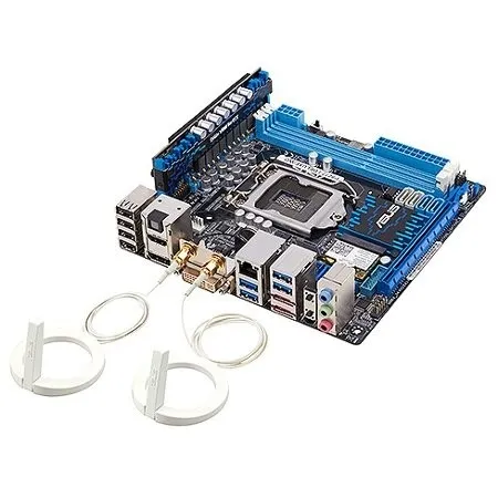 Asus P8Z77-I Deluxe 3