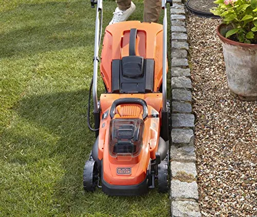 BLACK+DECKER BCMW3318L2 3