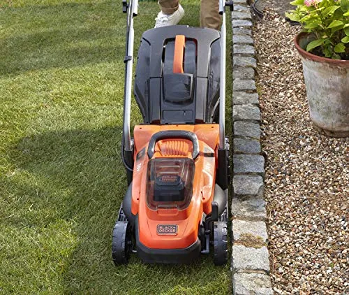 Black+Decker BCMW3336L2 3