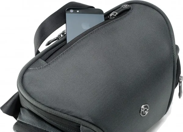 Booq Python Mirrorless 4