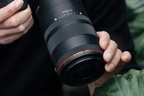 Canon RF 100mm F2.8 L Macro IS USM 3