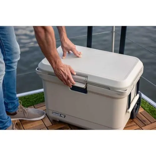 Coleman 2213912-55QT Pro 5