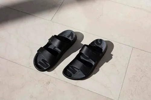 ECCO COZMO 7