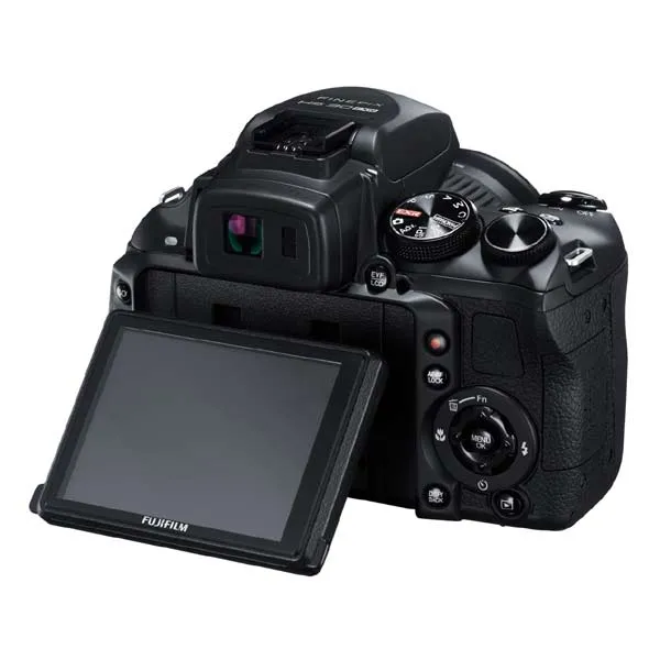 Fujifilm FinePix HS30 EXR 4