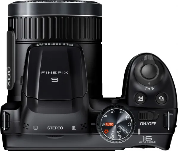 Fujifilm FinePix S4800 3
