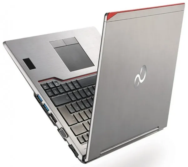 Fujitsu Lifebook U745 2