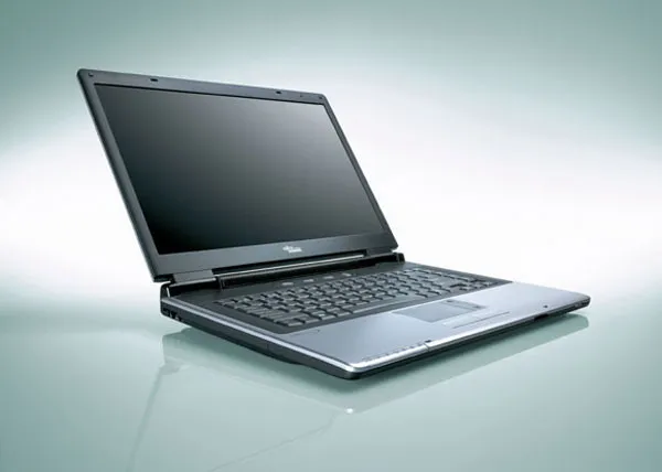 Fujitsu-Siemens Amilo M1425