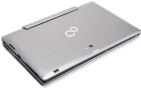 Fujitsu Stylistic Q702 4