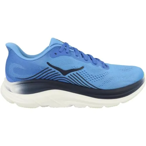 HOKA UC 3