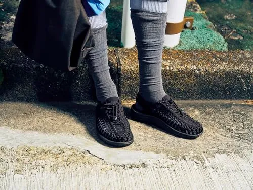 KEEN Uneek M 5