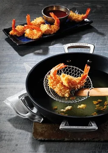 Le Creuset Wok 2