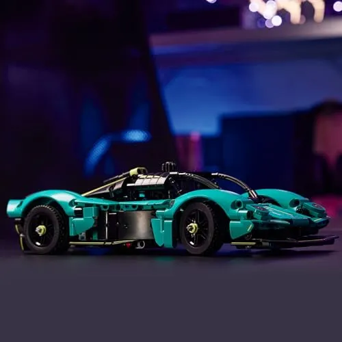 LEGO Aston Martin Valkyrie 4