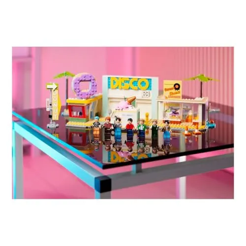 LEGO Ideas BTS Dynamite 3