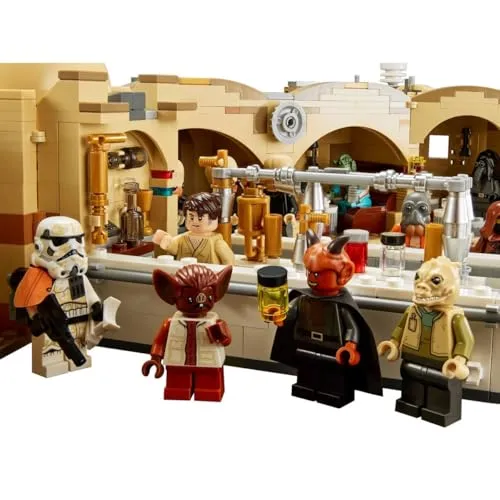 LEGO Star Wars Mos Eisley Cantina 75290 2