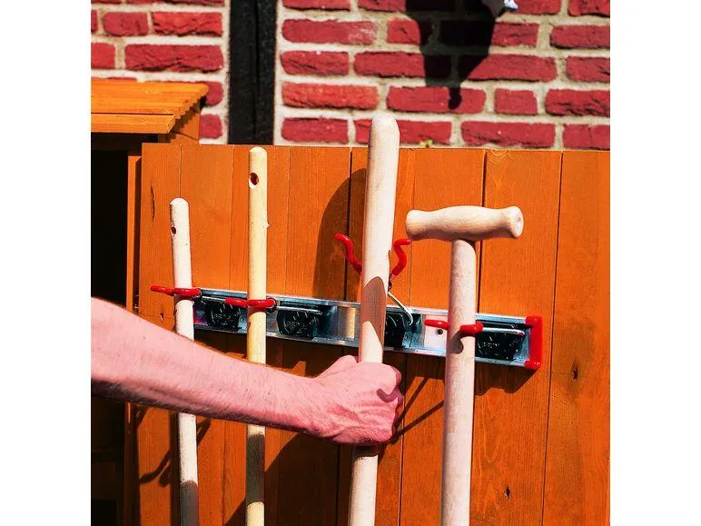 Promadino Schiene mit 4 Gerätehaltern