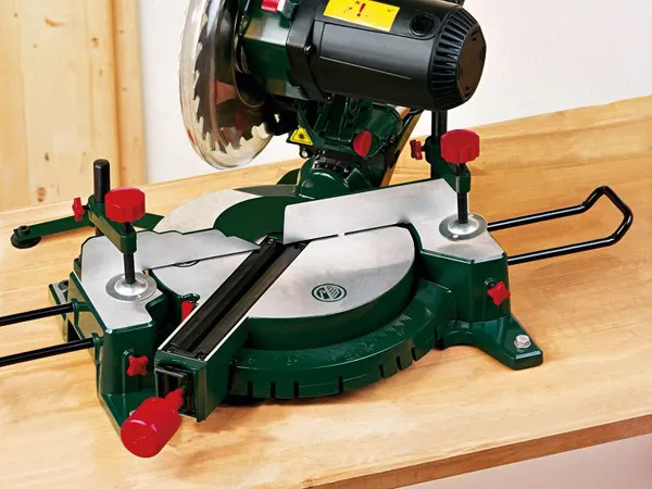 Lidl Parkside Zug-, Kapp- und Gehrungssäge PKS 1700 B2 3