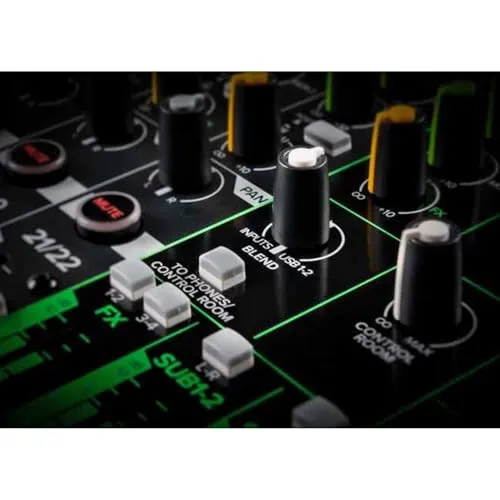 Mackie ProFX10v3 Plus 7