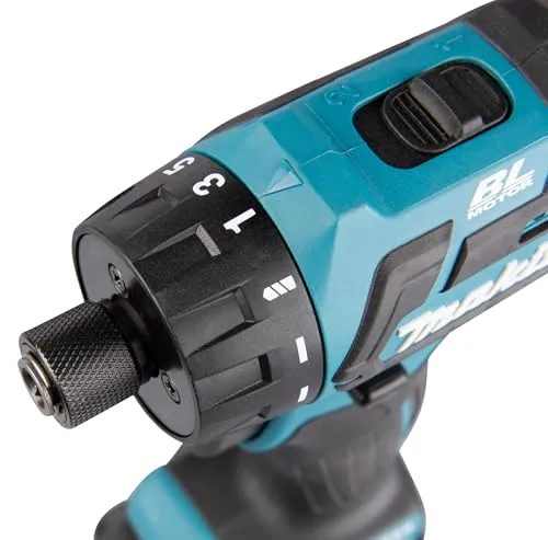Makita DF032DZ 4