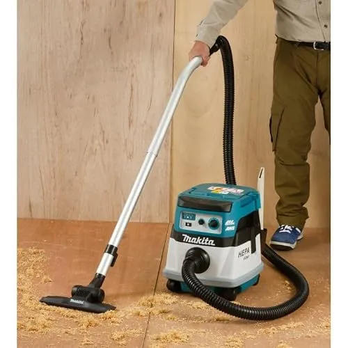Makita DVC157 2