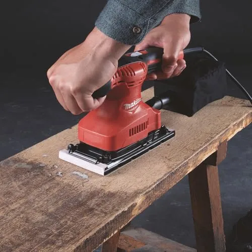 Makita M9203 3