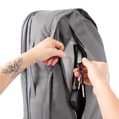 MOMENT Everything Backpack 6