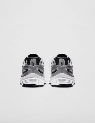 Nike Initiator 3