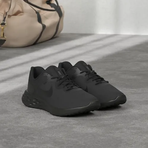 Nike Revolution 3