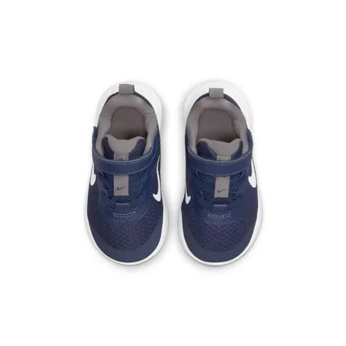 Nike Revolution 6 3