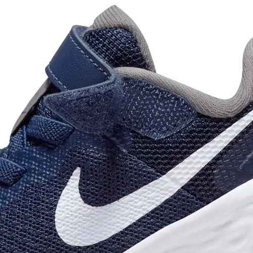 Nike Revolution 6 5