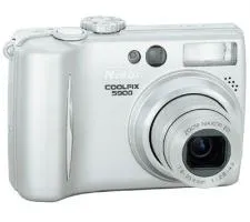 Nikon Coolpix 5900 2