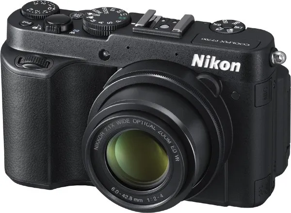 Nikon Coolpix P7700