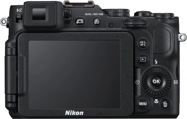 Nikon Coolpix P7800 2