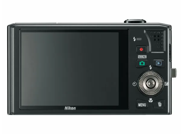 Nikon Coolpix S8000 2