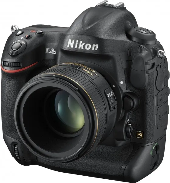Nikon D4S