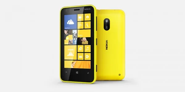 Nokia Lumia 620 3