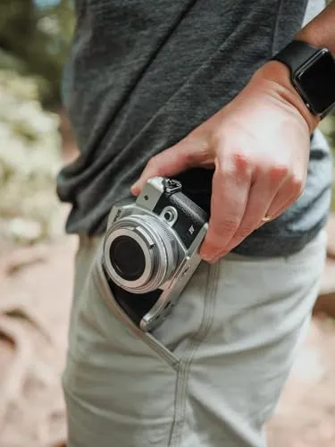 Olympus OM-D E-M10 Mark IV 4