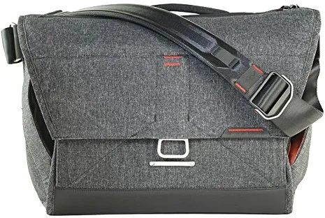 Peak Design Everyday Messenger 2