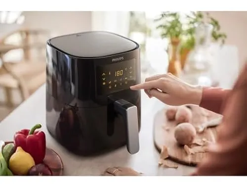 Philips Airfryer Essential HD9252/70 2