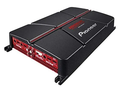 Pioneer GM-A6704 2