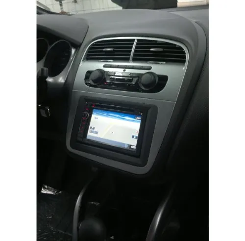 Pioneer AVIC-F930BT 4