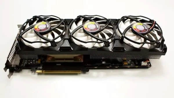 Point of View Geforce GTX 560 Ti Beast