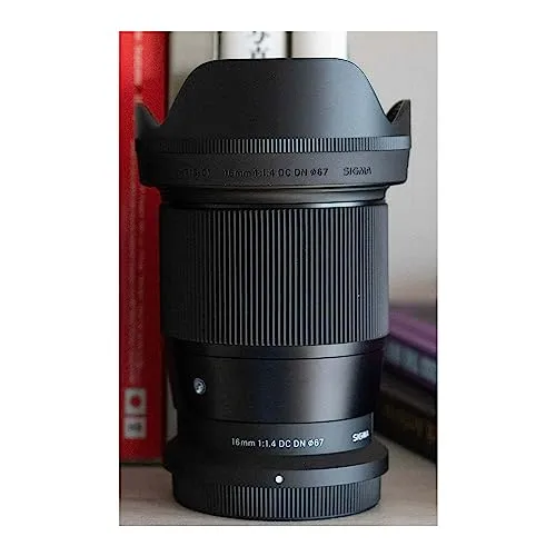 Sigma 16mm F1.4 DC DN 4