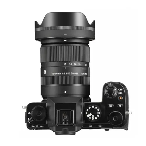 Sigma 18-50mm F2.8 DC DN Contemporary 4
