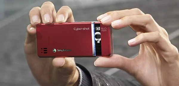 Sony Ericsson C902 6