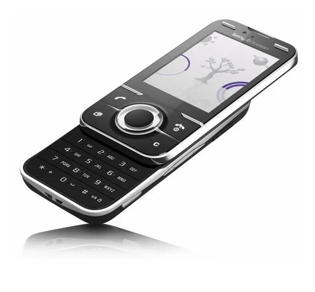 Sony Ericsson U100i Yari 3